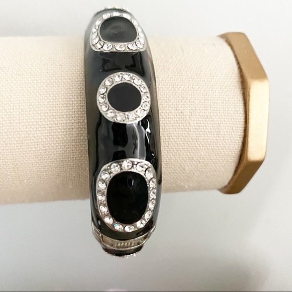 Lia Sophia Surreal Black Enamel Bangle Bracelet Rhinestone Accents Hinge‎ Close